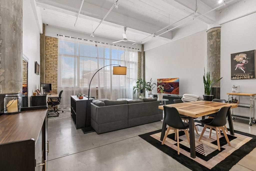 Photo of 700 Washington Avenue N #502, Minneapolis, MN 55401 (MLS # 7149675)