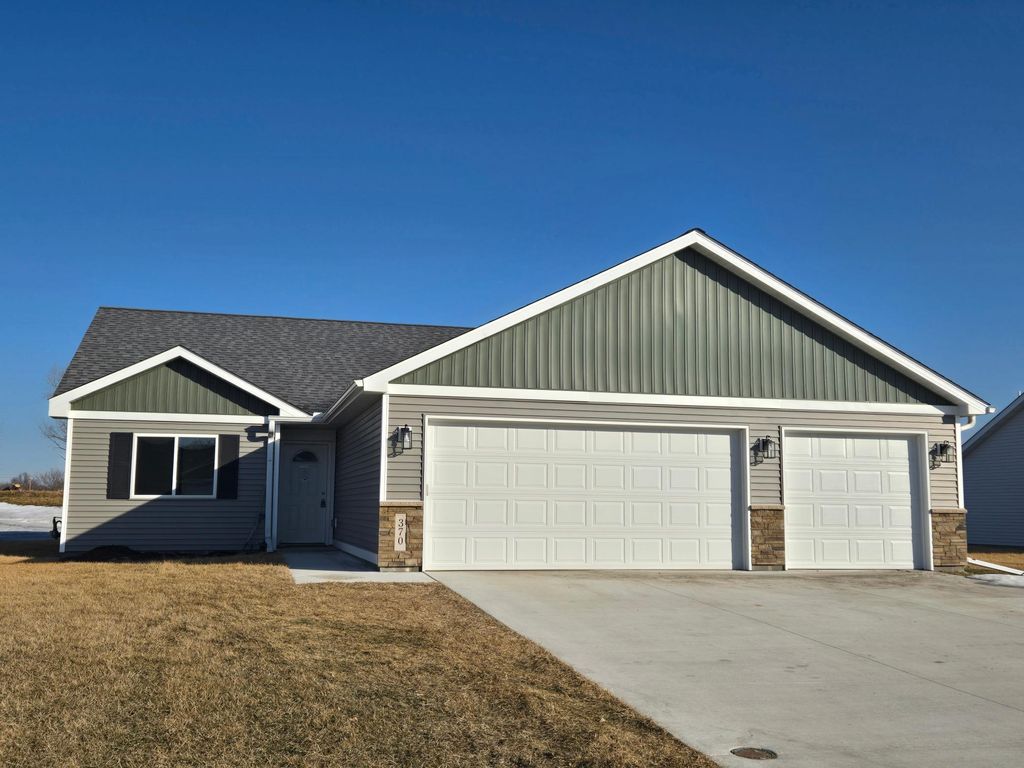 Photo of 370 Horizon Drive, Le Center, MN 56057 (MLS # 7021391)
