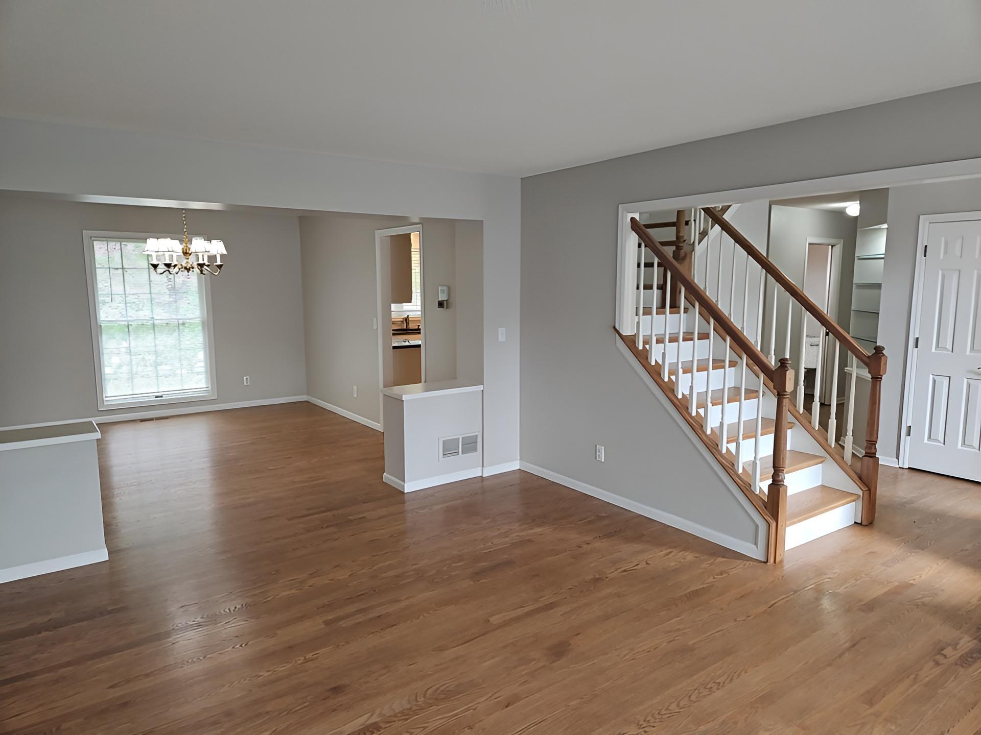 8982 Hunters Trail