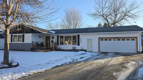1114 Bruce Circle Marshall MN 56258