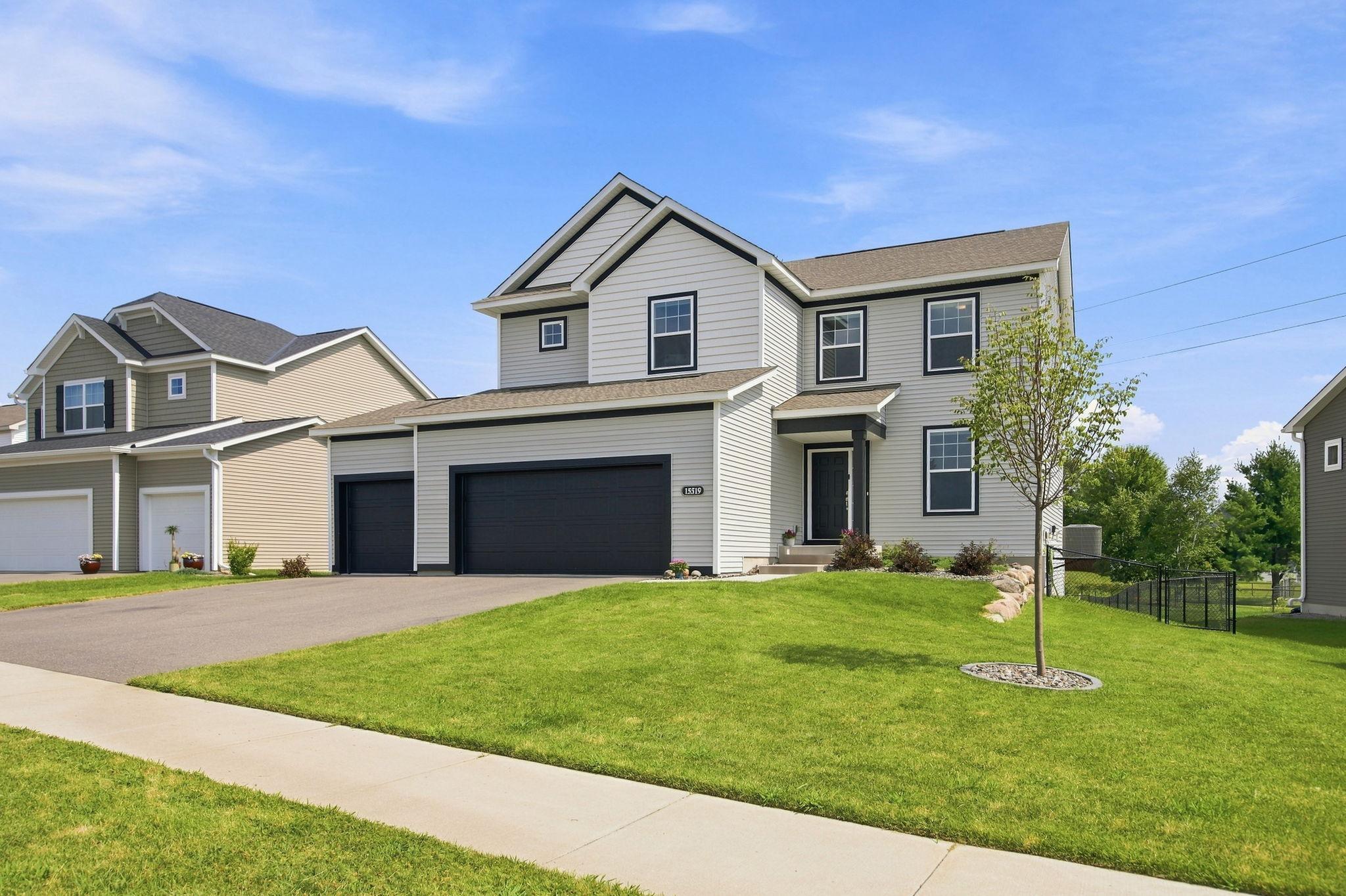 15519 Goodview Trail N