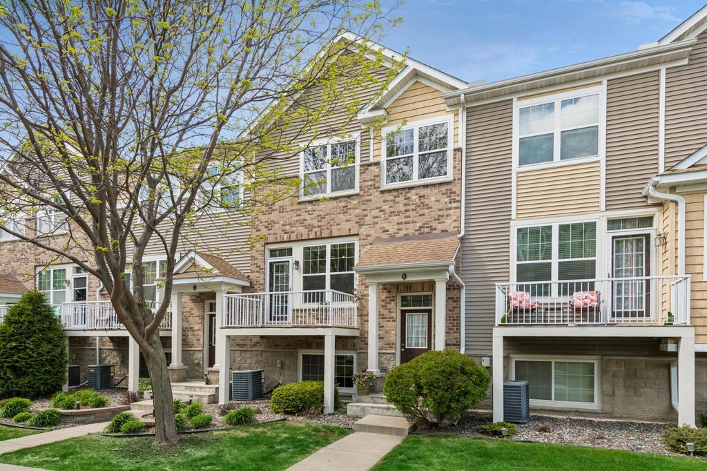 Photo of 1945 Commonwealth Boulevard #5, Chanhassen, MN 55317 (MLS # 6819393)