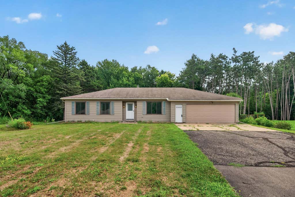 Photo of 12920 Biscayne Avenue W, Rosemount, MN 55068 (MLS # 7118551)