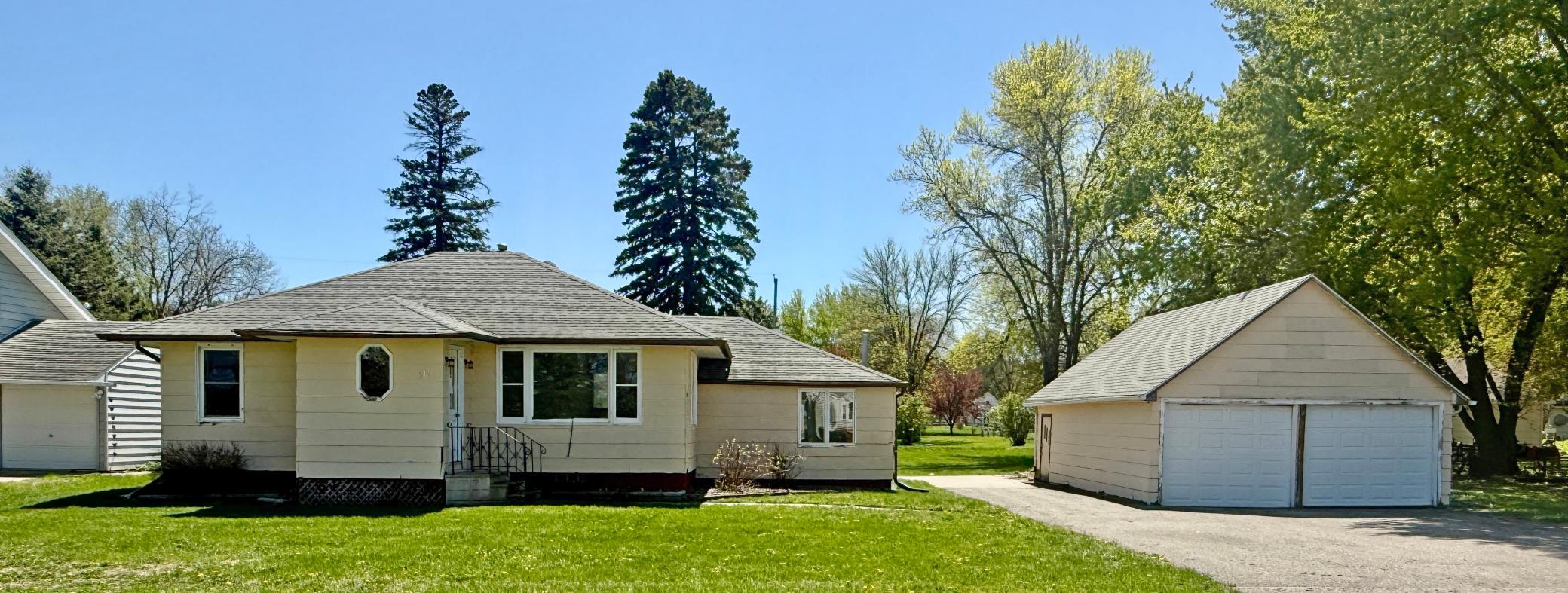 217 Pearl Street W - Photo 4