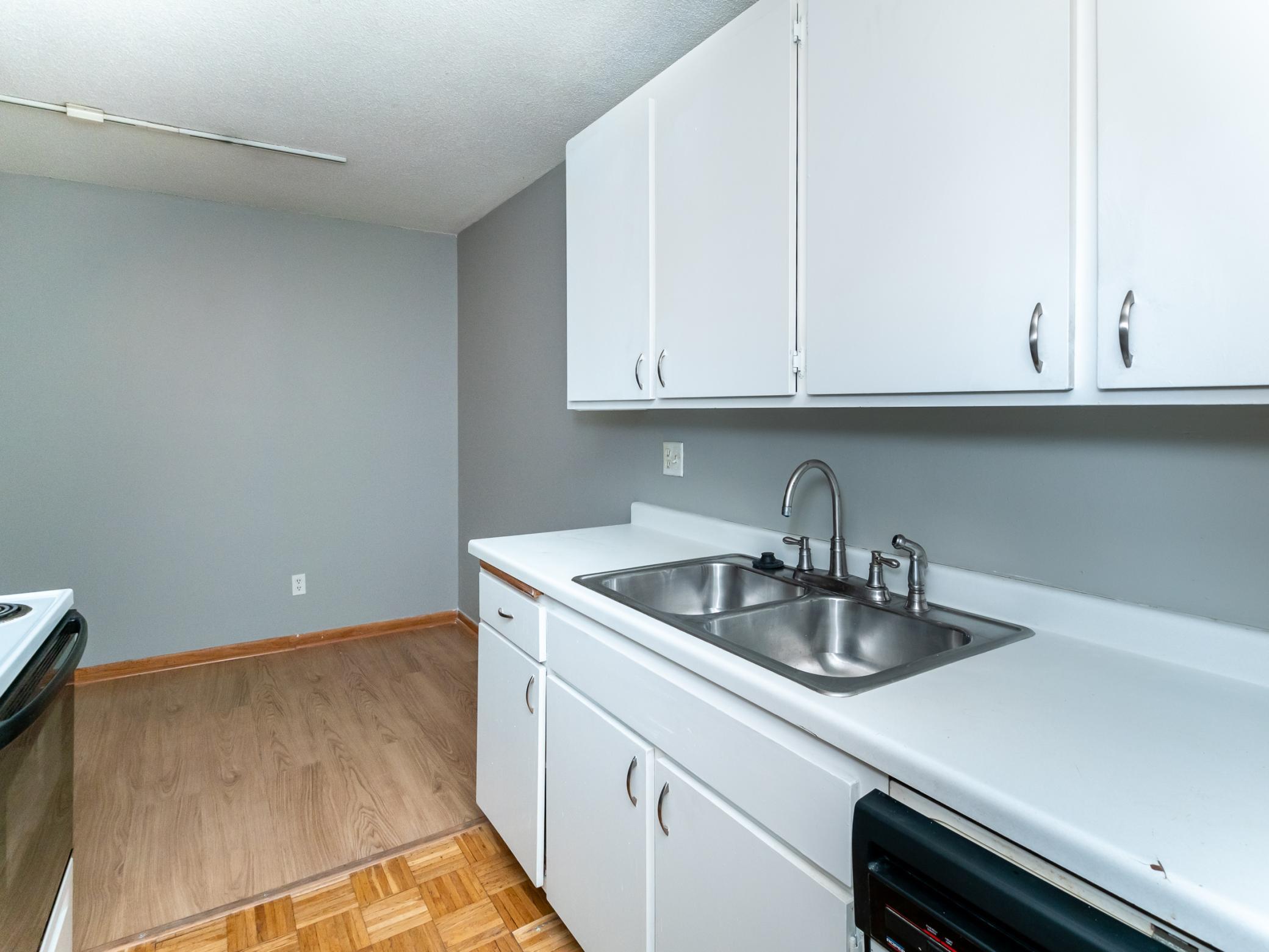 2800 Hamline Avenue N 217