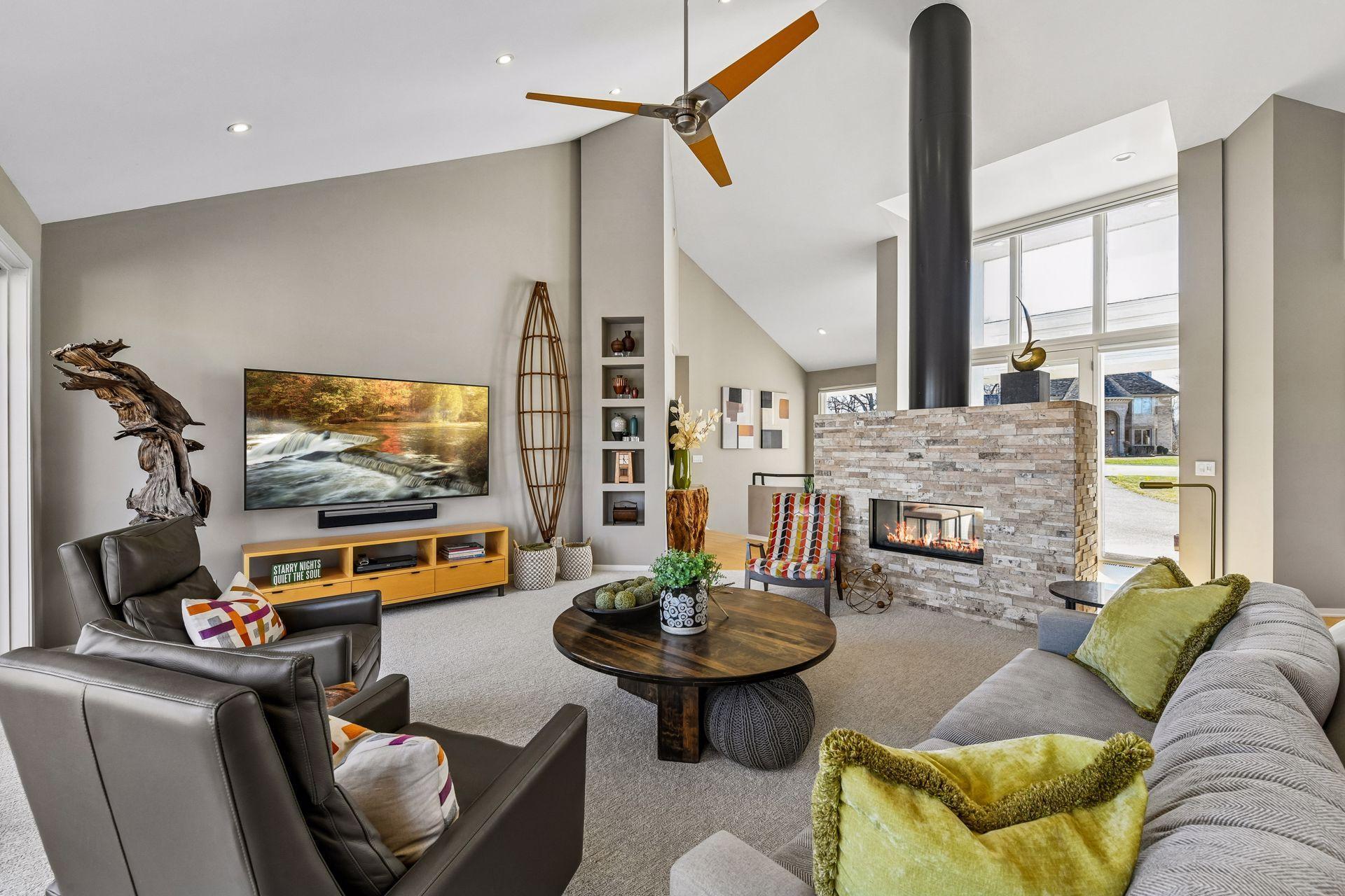 5479 Maple Ridge Court