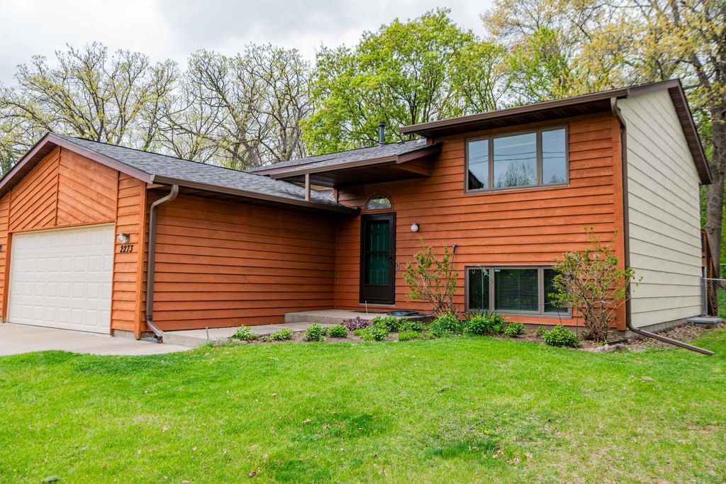 Photo of 2273 6th Street N, North Saint Paul, MN 55109 (MLS # 7067837)