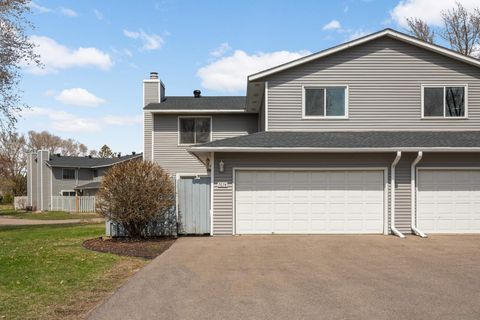 7674 Dunmore Road Woodbury MN 55125