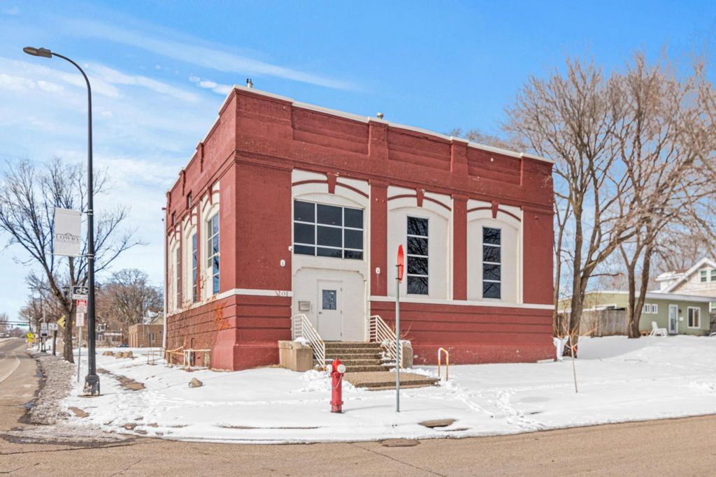 Photo of 3201 N 3rd Street, Minneapolis, MN 55412 (MLS # 7031402)