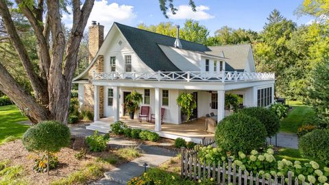 820 Old Crystal Bay Road S Orono MN 55391