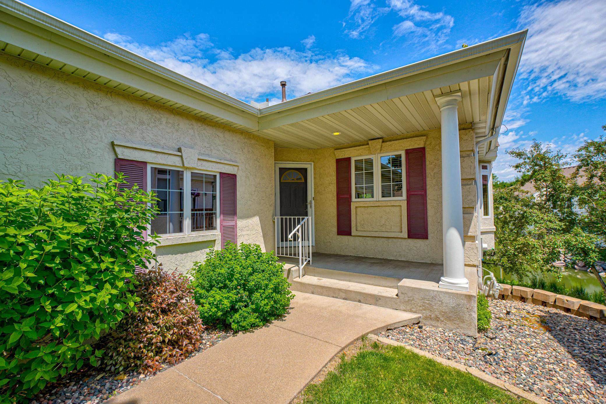 8006 Victoria Lane