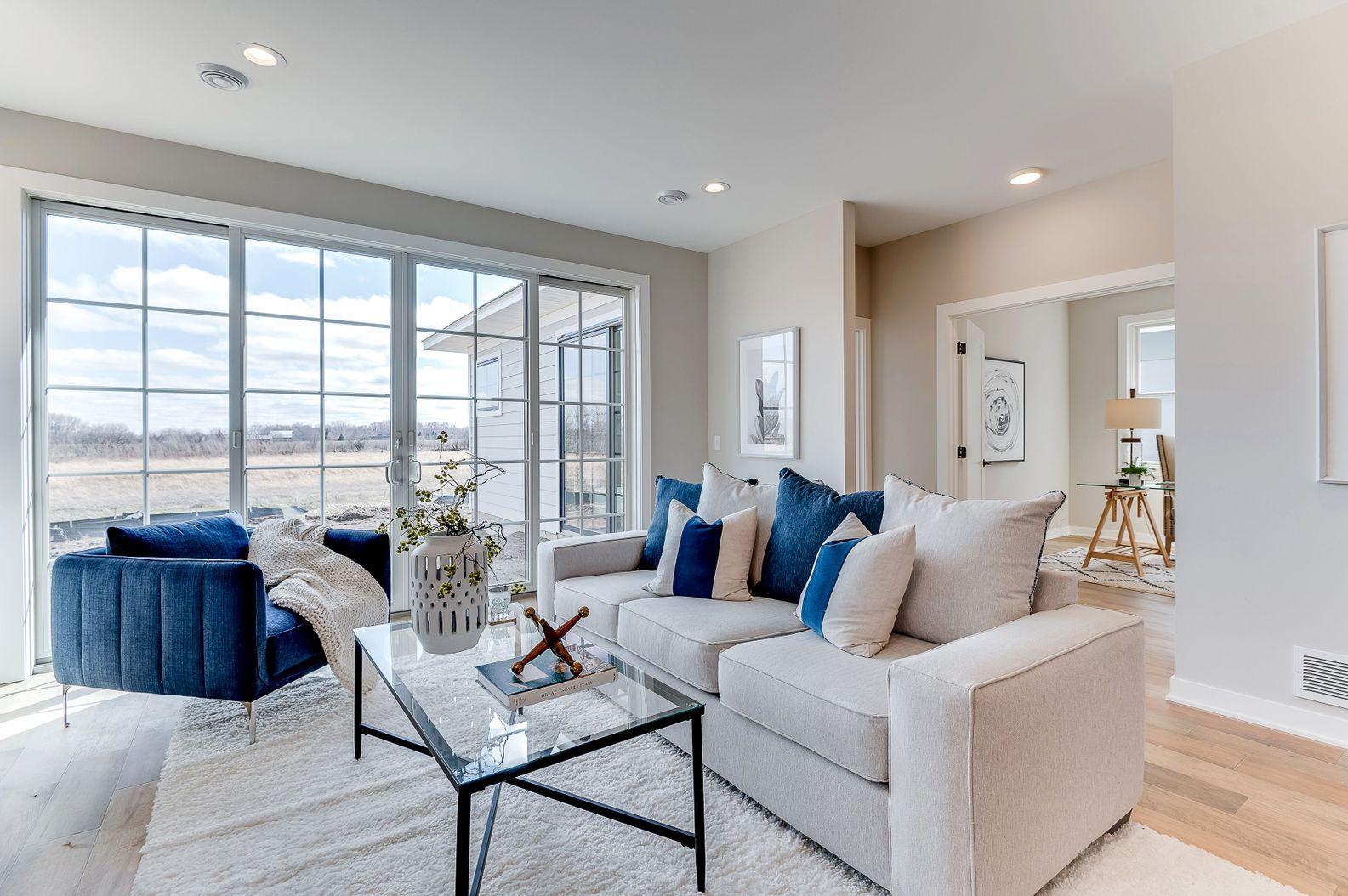 xxx7 217th Street W
