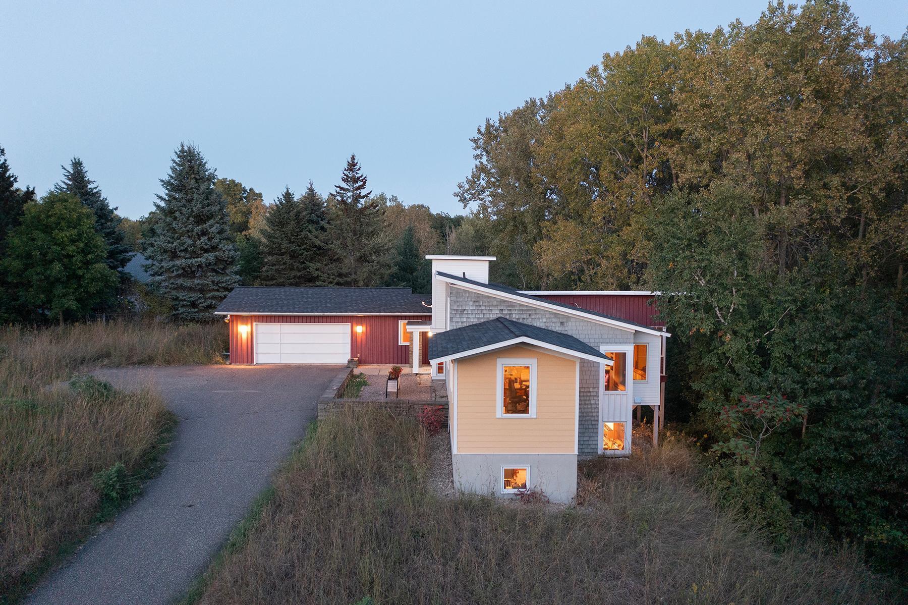 6 Robb Farm Road