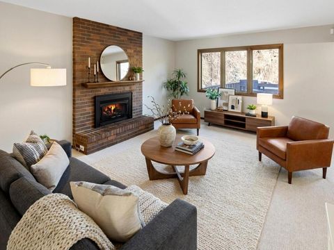 82 Walden Street Burnsville MN 55337