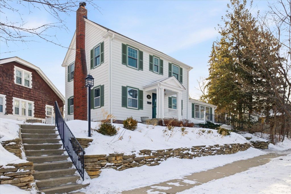 Photo of 461 Cedar Lake Road S, Minneapolis, MN 55405 (MLS # 7007488)