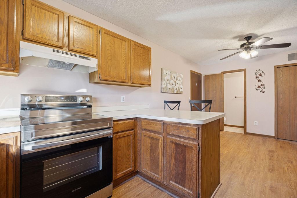 Photo of 7573 Wedgewood Way, Maple Grove, MN 55311 (MLS # 7026178)