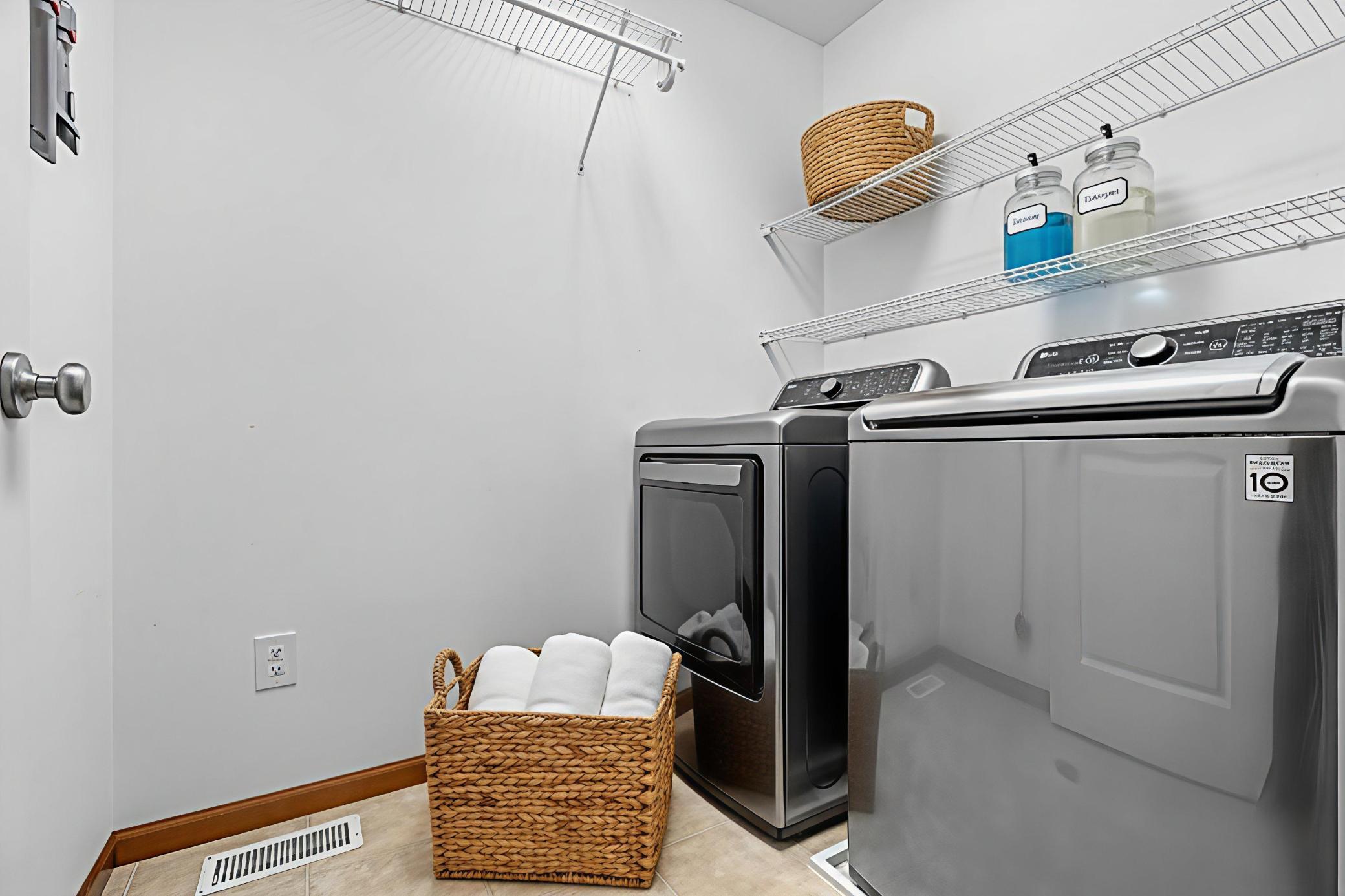 15086 Farnham Avenue N