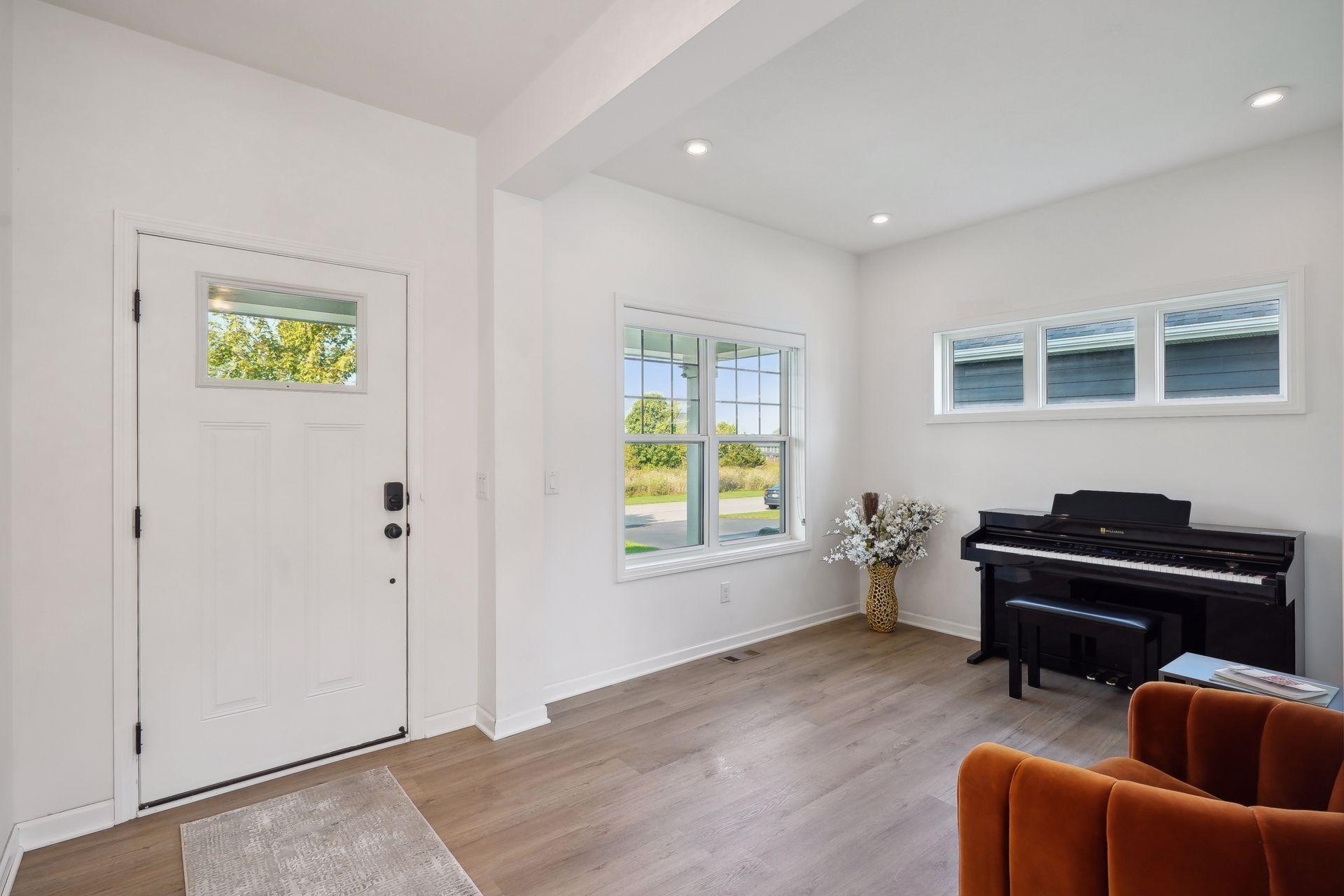 4316 Woodland Cove Parkway