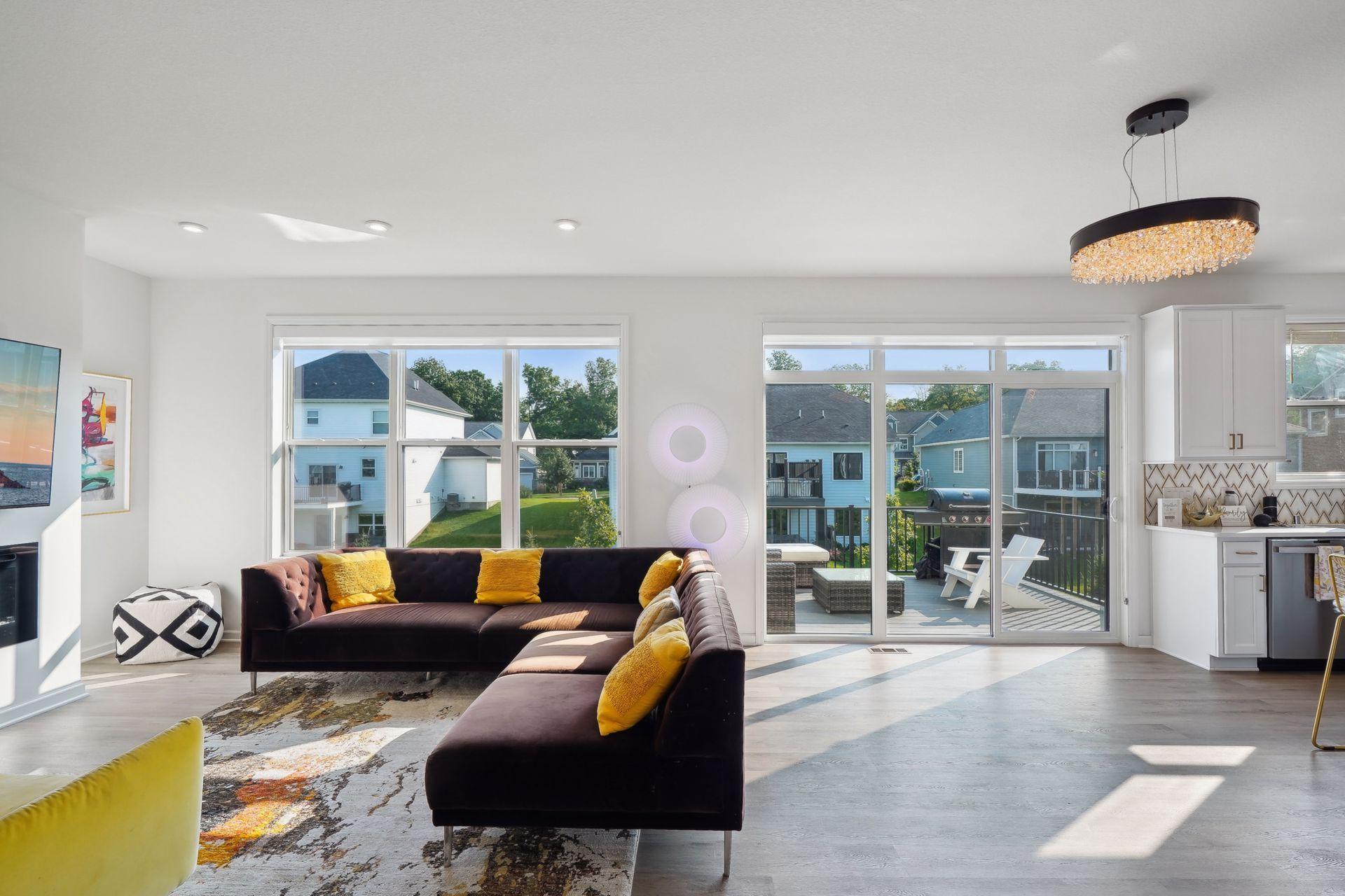 4316 Woodland Cove Parkway