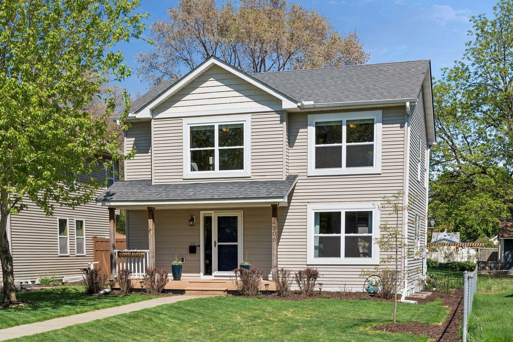 Photo of 4306 Zane Avenue N, Crystal, MN 55422 (MLS # 7076454)