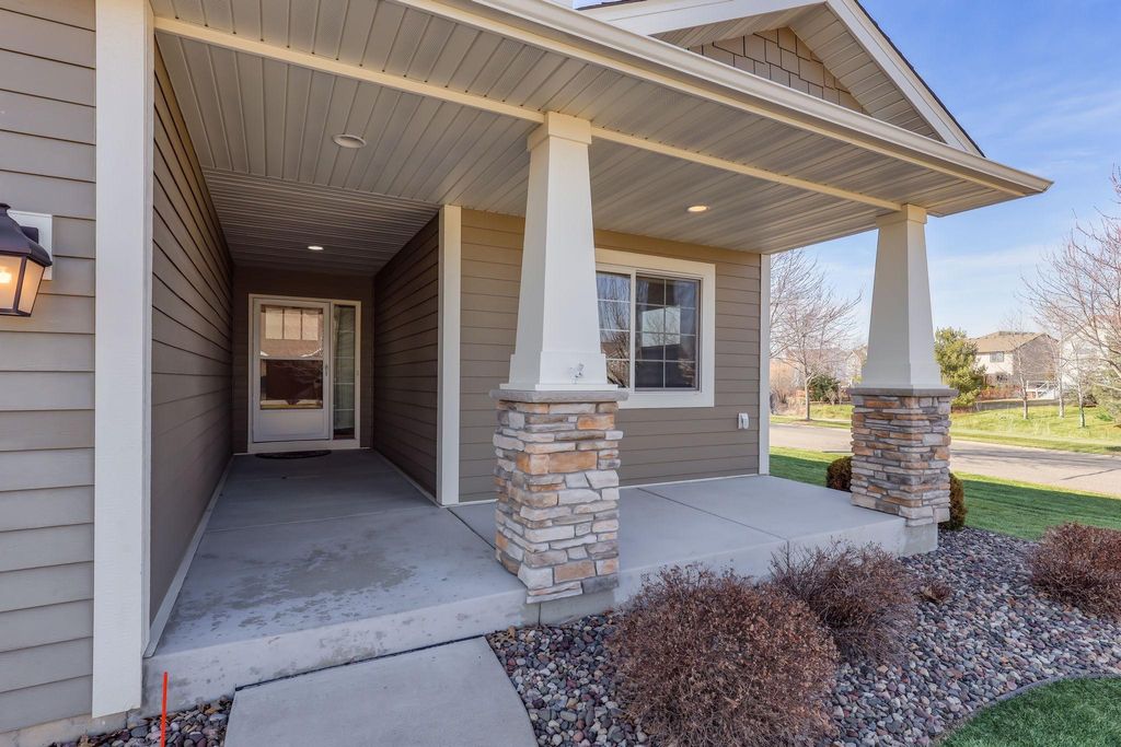 Photo of 11206 Bushel Curve, Woodbury, MN 55129 (MLS # 7027321)
