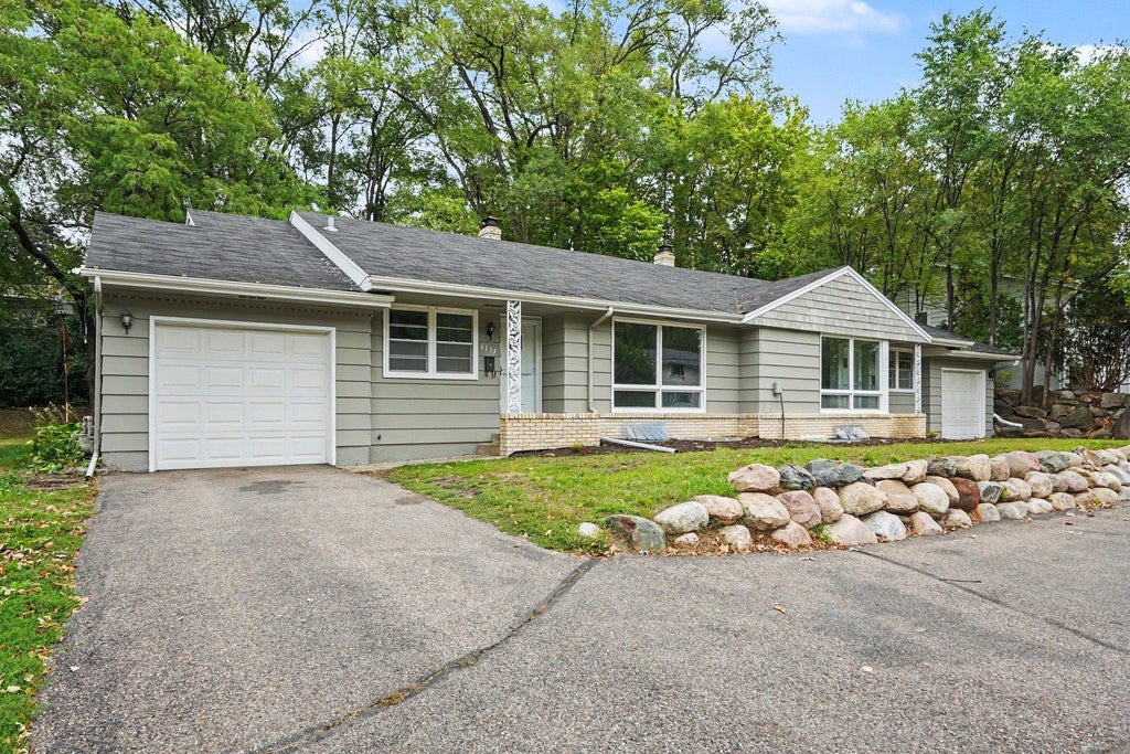 Photo of 6117 France Avenue S, Edina, MN 55410 (MLS # 7150750)