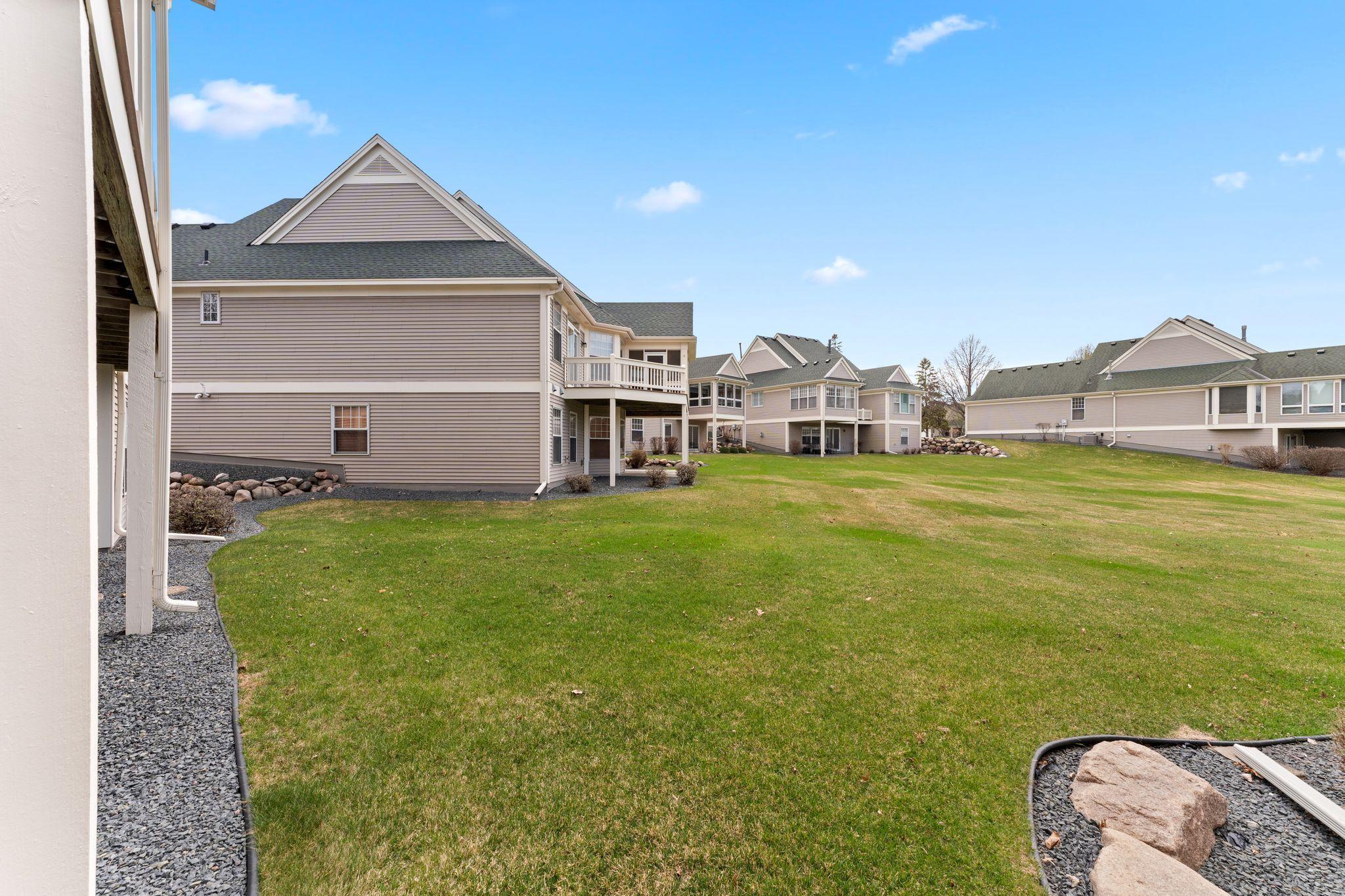 9946 Wellington Lane
