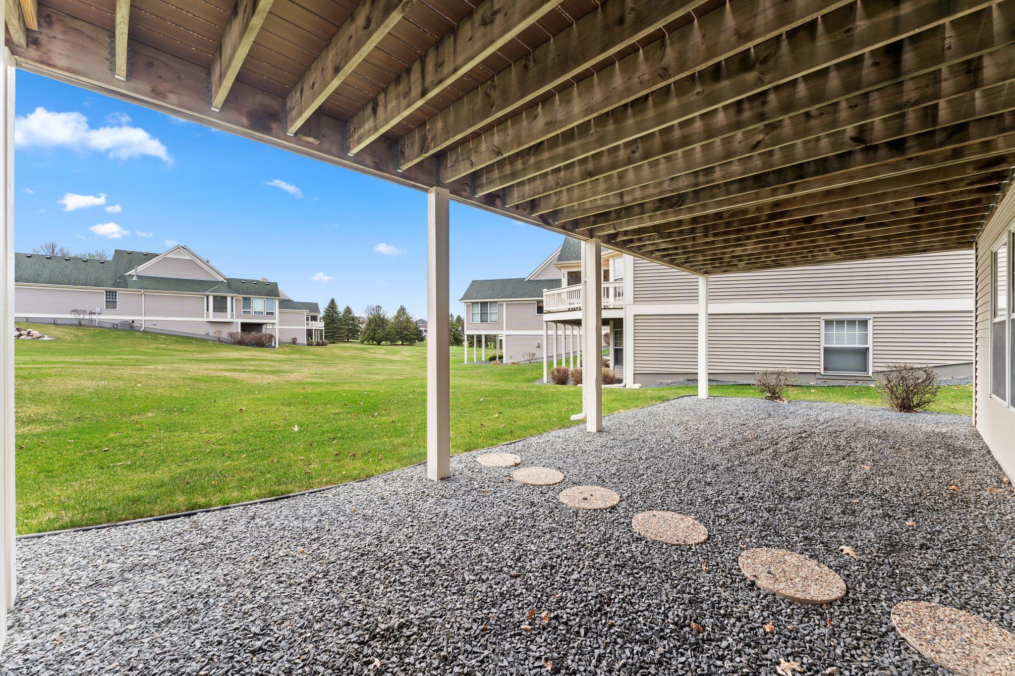 9946 Wellington Lane