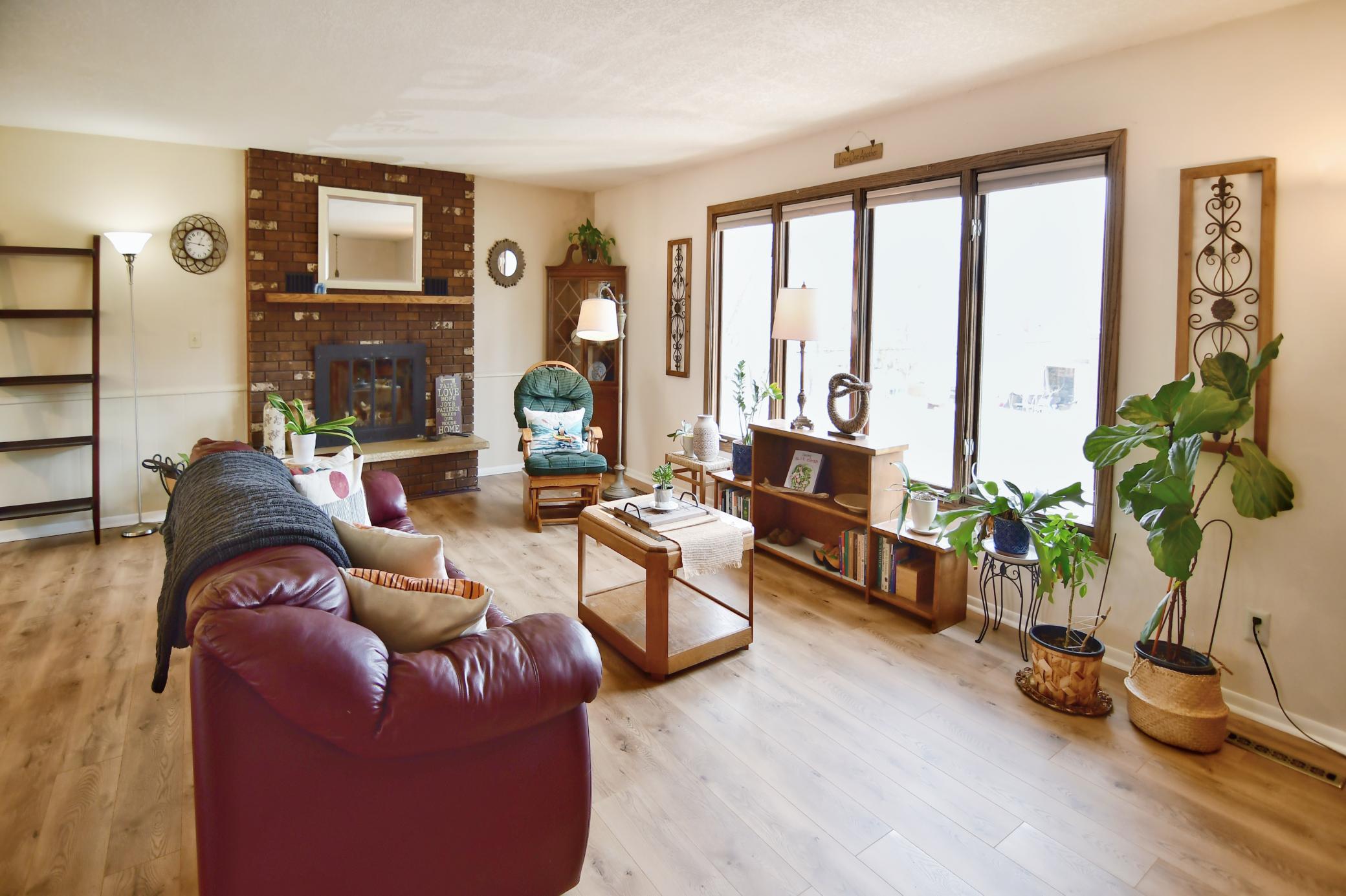 2615 Flandrau Street N