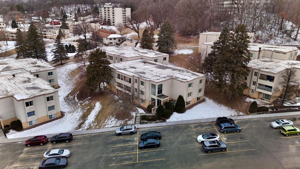 Photo of 358 Elton Hills Drive NW #11, Rochester, MN 55901 (MLS # 7026214)