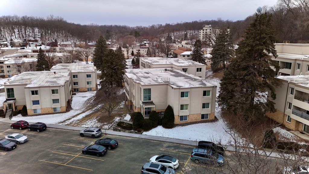 Photo of 358 Elton Hills Drive NW #11, Rochester, MN 55901 (MLS # 7026214)