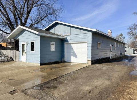 19 N Walker Avenue New York Mills MN 56567