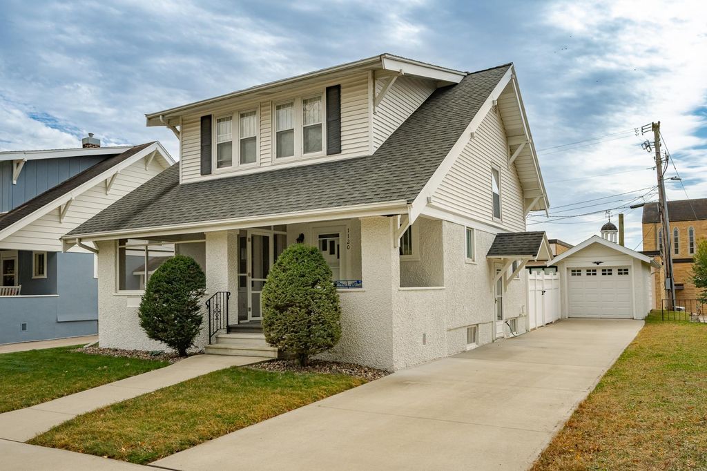 Photo of 1120 3rd Street SE, Rochester, MN 55904 (MLS # 7000489)