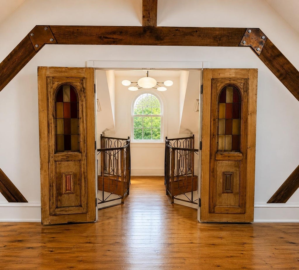 Photo of 383 Portland Avenue #Carriage House, Saint Paul, MN 55102 (MLS # 7148813)