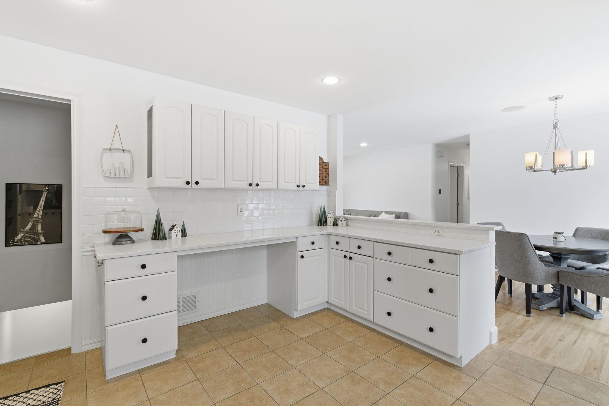 3918 Turquoise Point