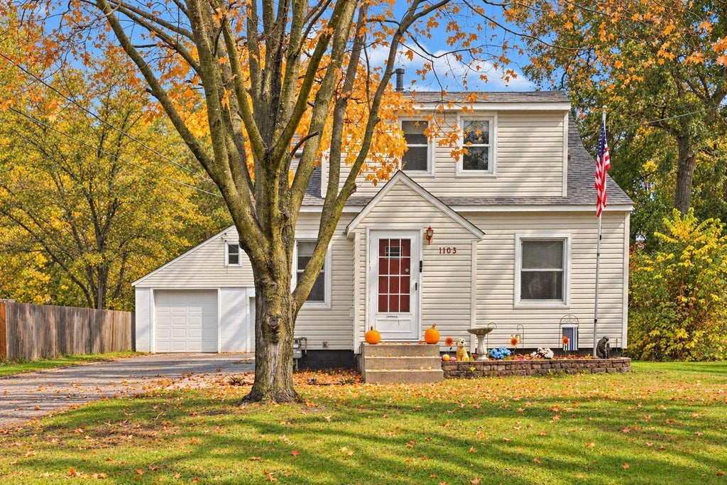 Photo of 1103 6th Street NW, Faribault, MN 55021 (MLS # 7161370)