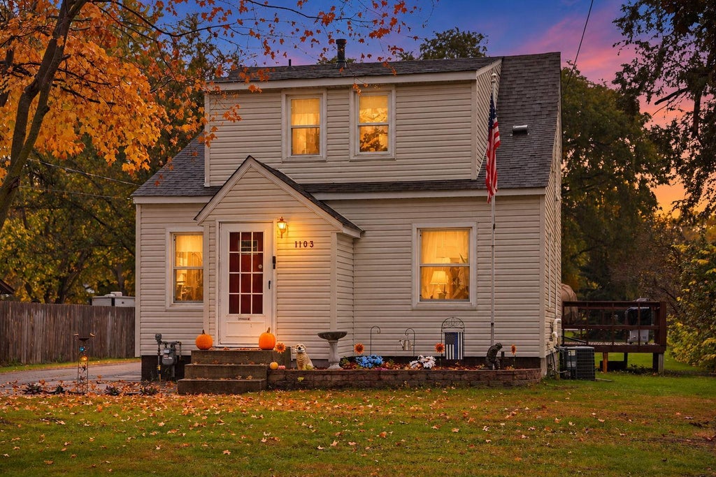 Photo of 1103 6th Street NW, Faribault, MN 55021 (MLS # 7161370)