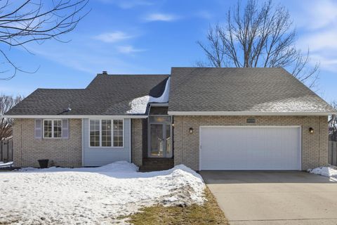 Photo of 3829 10th Street N, Fargo, ND 58102 (MLS # 7031647)