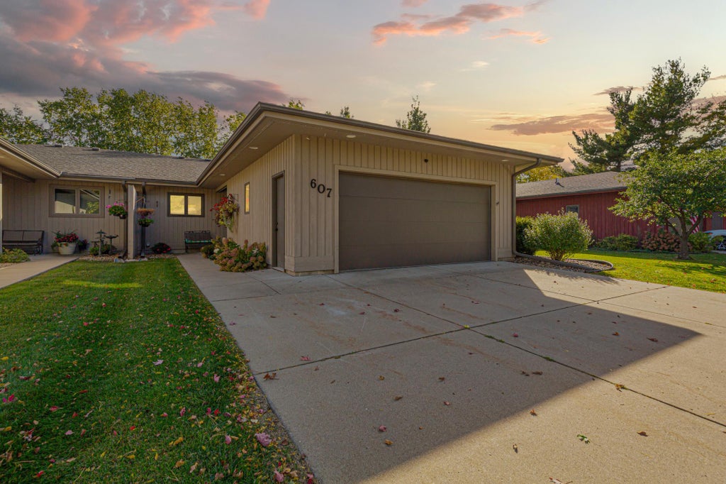 Photo of 607 Zanmiller Drive, Northfield, MN 55057 (MLS # 7158054)