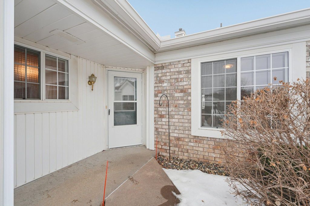 Photo of 7548 Ojibway Park, Woodbury, MN 55125 (MLS # 7020427)