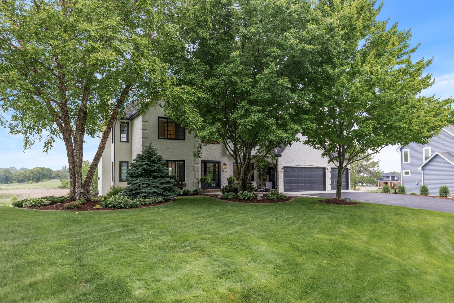 2624 Lakeview Drive