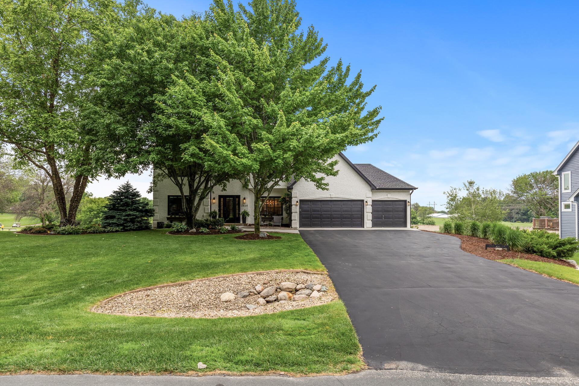 2624 Lakeview Drive