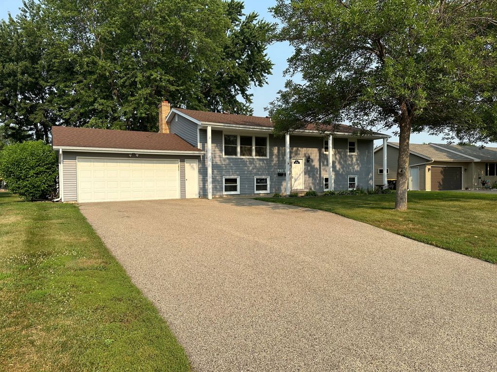 Photo of 938 Pierce Street S, Shakopee, MN 55379 (MLS # 7114805)