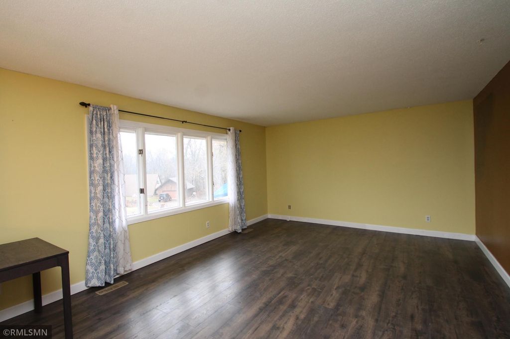 Photo of 5352 W Hidden Valley Drive, Savage, MN 55378 (MLS # 7049307)