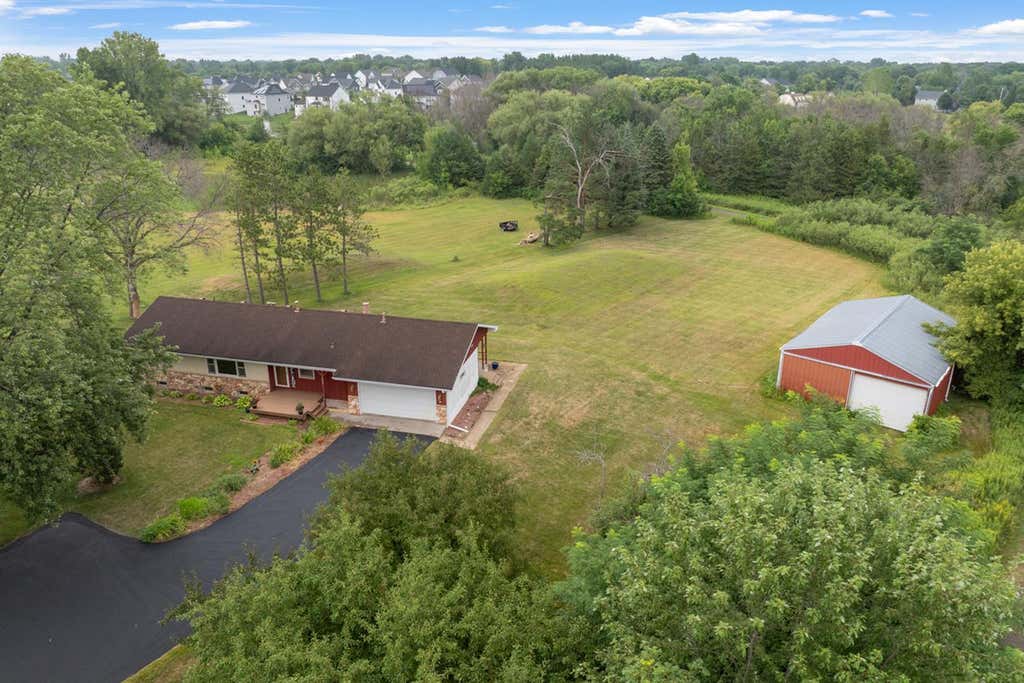 Photo of 13620 Vinewood Lane N, Dayton, MN 55327 (MLS # 7121903)