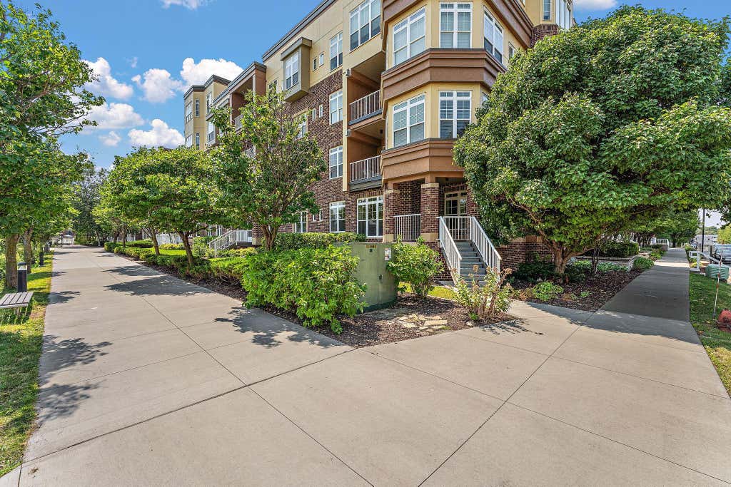 Photo of 2407 39th Avenue NE #113, Saint Anthony, MN 55421 (MLS # 7052474)