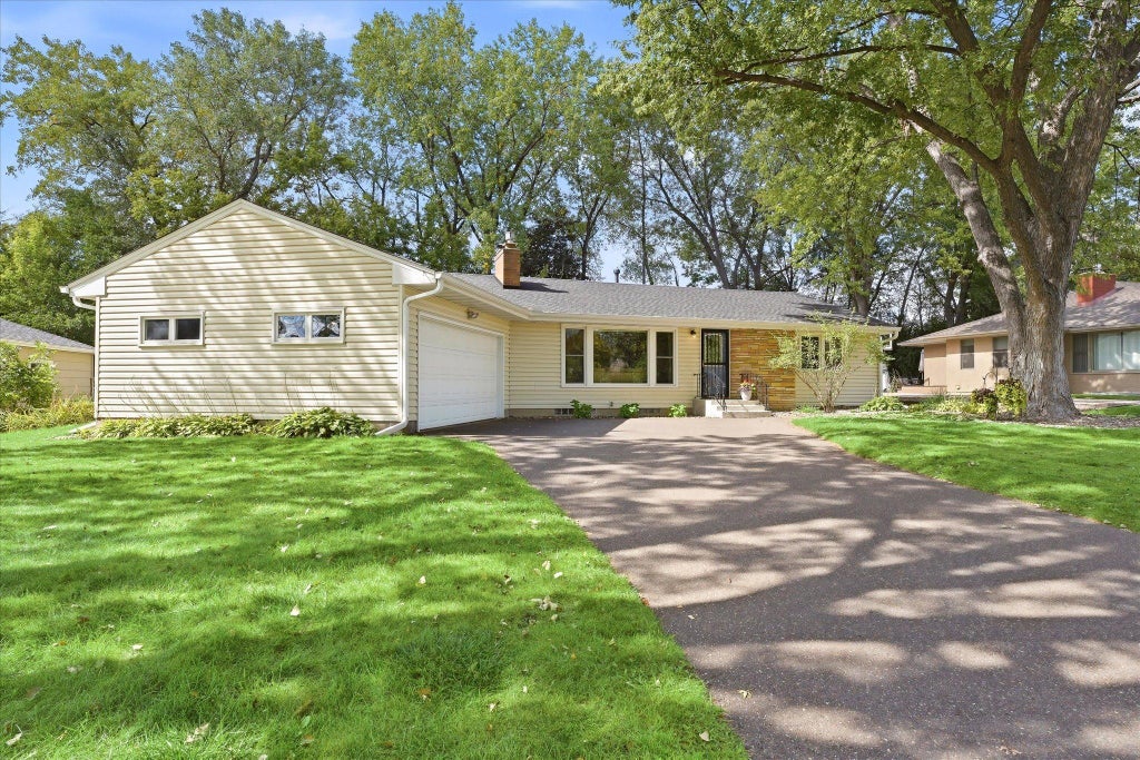 Photo of 2209 Midlothian Road, Roseville, MN 55113 (MLS # 7134962)