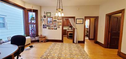 2748 Dupont Avenue S