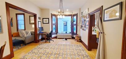 2748 Dupont Avenue S