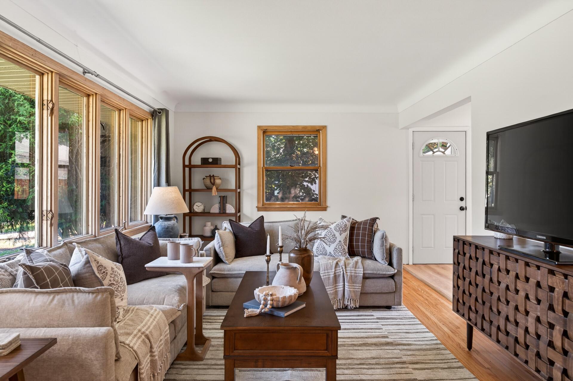 1056 Glenhill Road